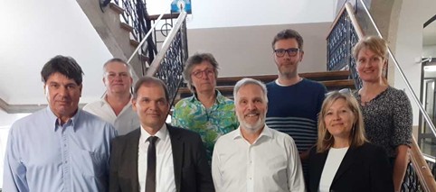 25 26 Schulleitung 1